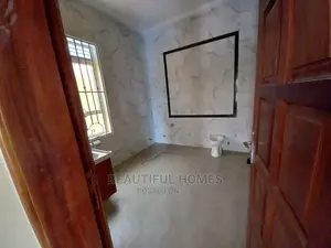 Furnished 5bdrm House in Kira for Sale