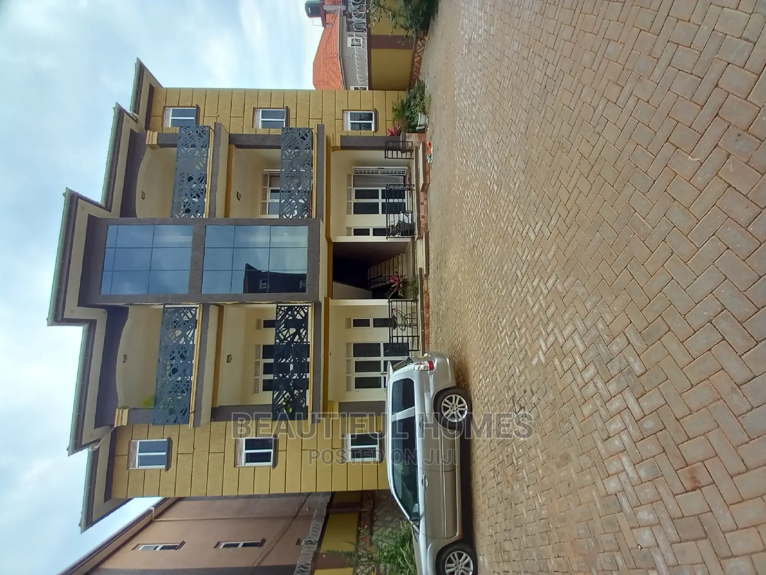 Furnished 2bdrm Apartment in Kisaasi, Central Division for Sale