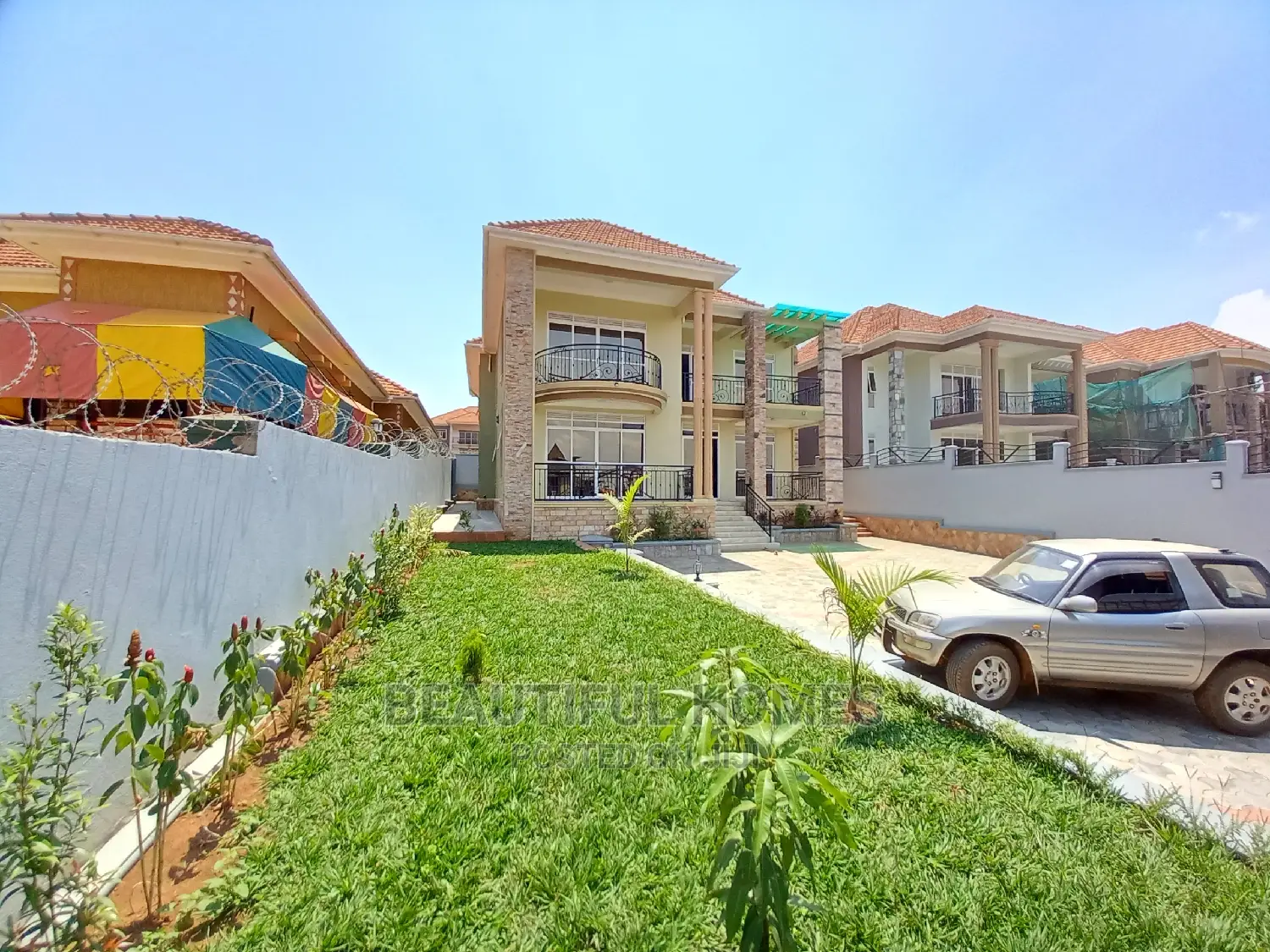 Furnished 6bdrm Mansion in Kira for Sale