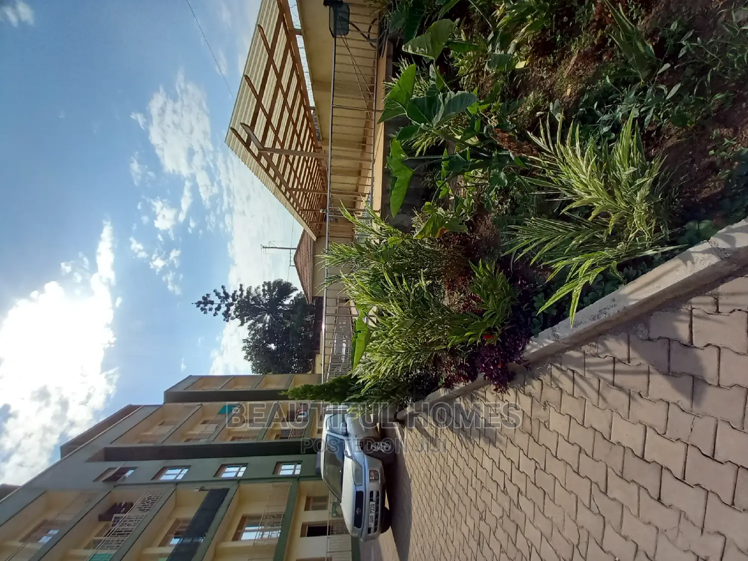Furnished 2bdrm Condo in Bukoto, Central Division for Sale