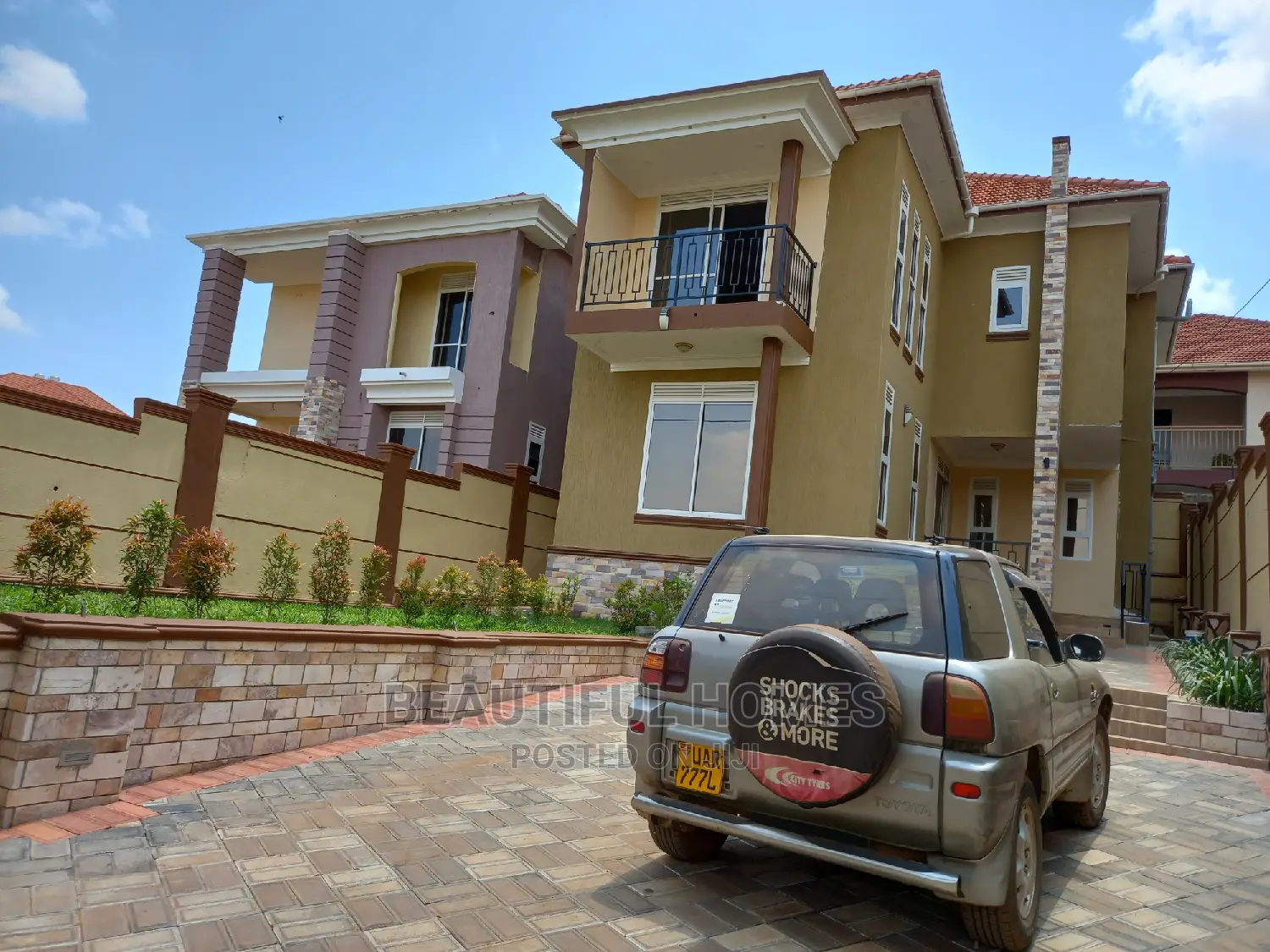 Furnished 4bdrm House in Kira for Sale