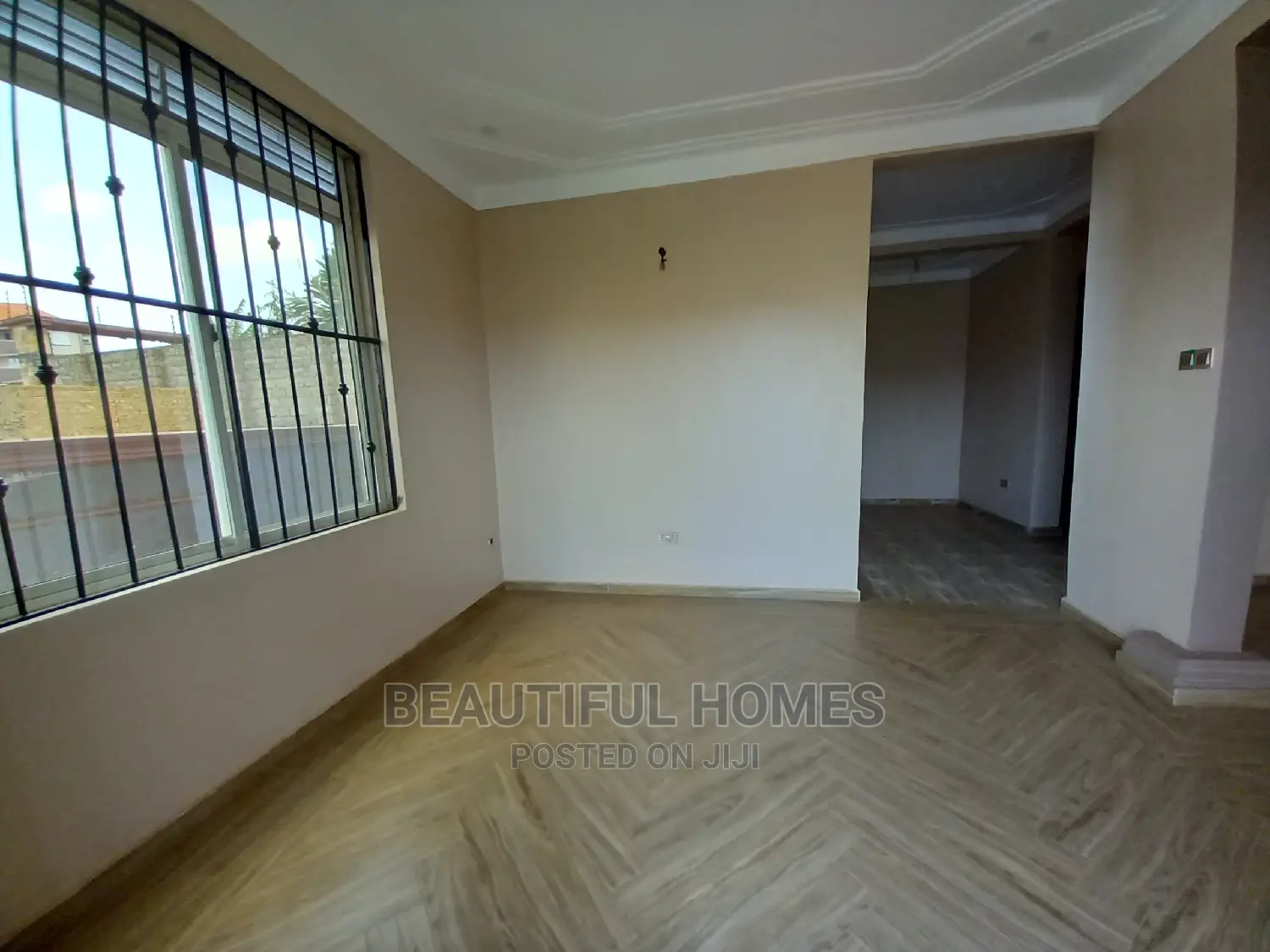 Furnished 4bdrm House in Kira for Sale