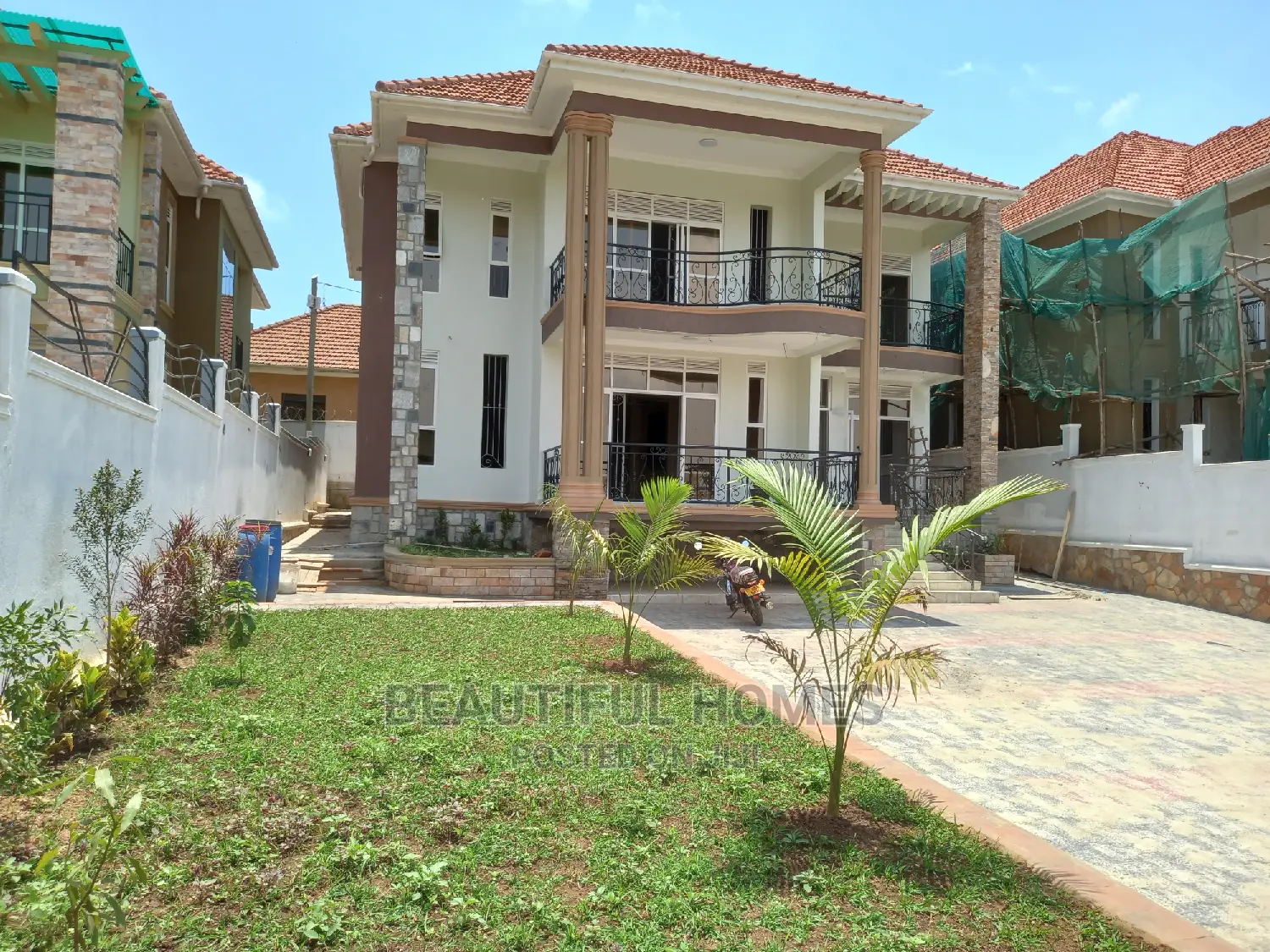Furnished 6bdrm House in Kira for Sale