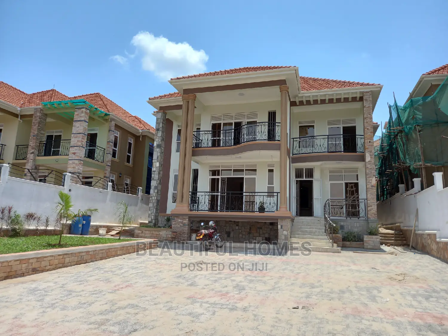 Furnished 6bdrm House in Kira for Sale