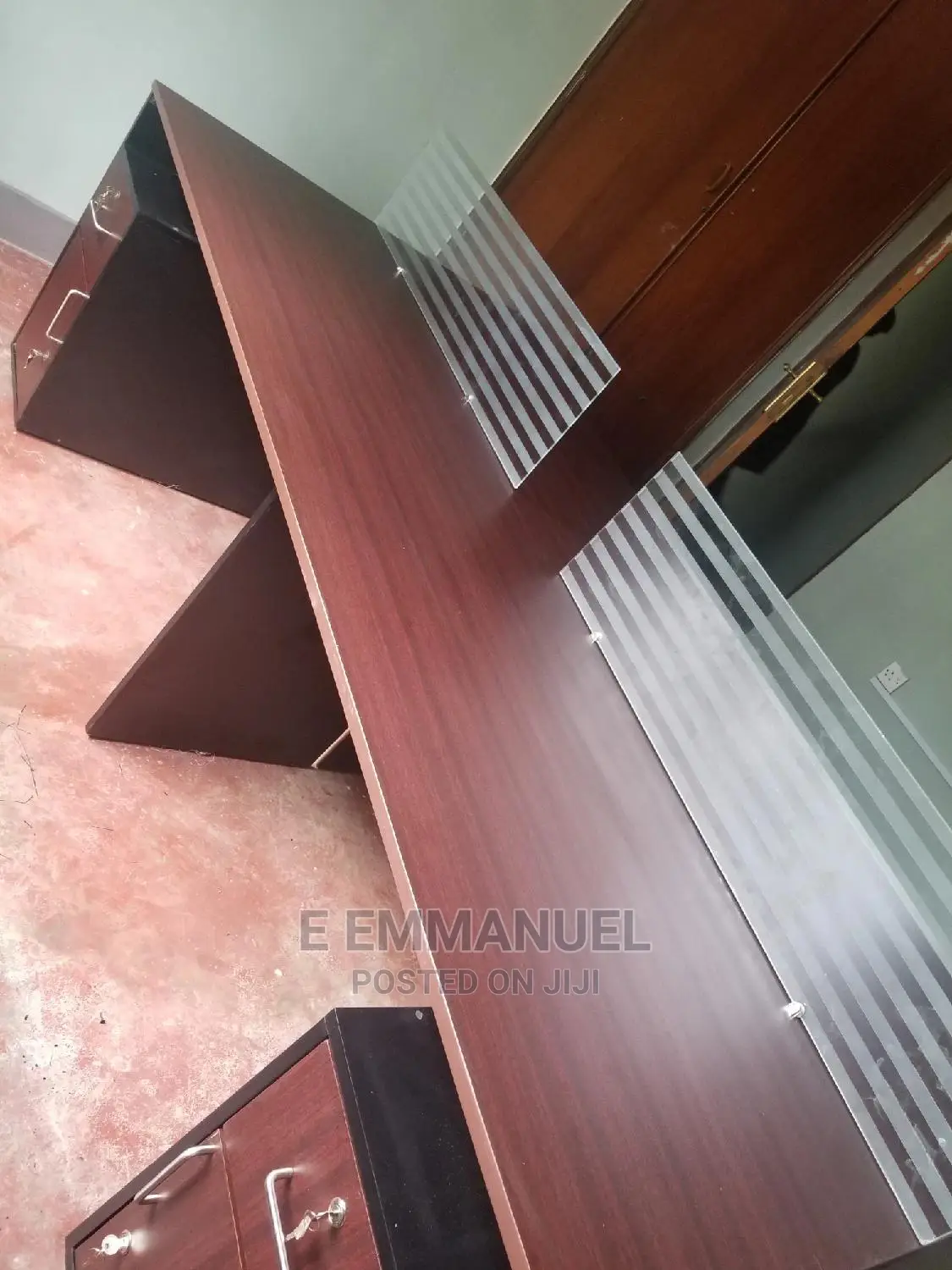 4 Seater Work Stations