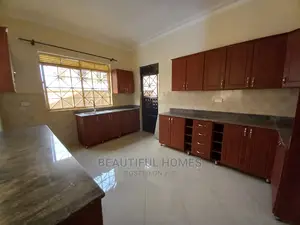 Furnished 4bdrm House in Kira for Sale