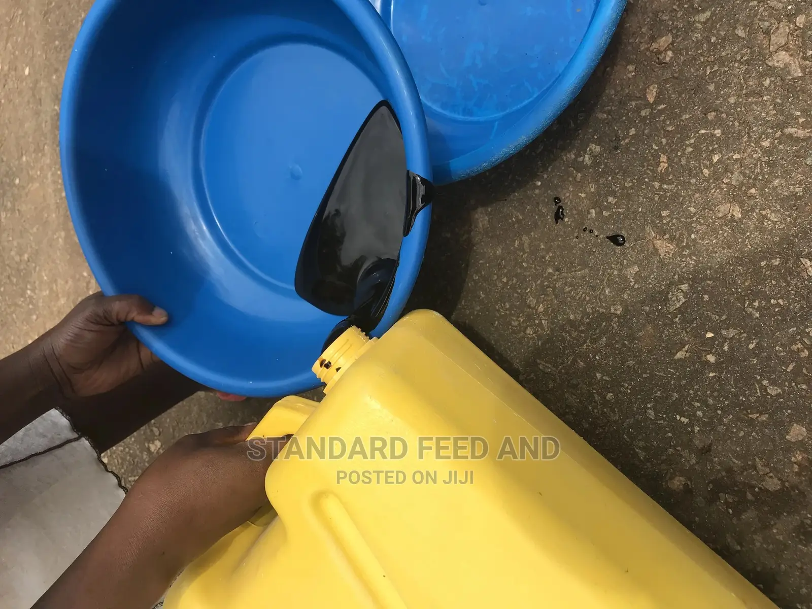 Molasses ( Sukaali Gulu)