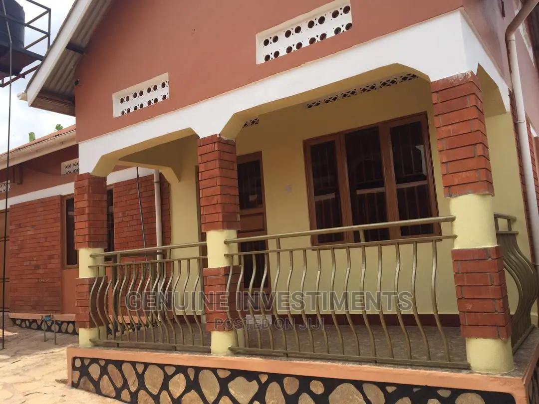 Furnished 3bdrm Bungalow in Omillo Estate, Rubaga for Sale