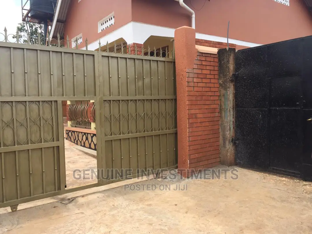 Furnished 3bdrm Bungalow in Omillo Estate, Rubaga for Sale