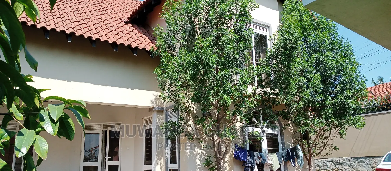 3bdrm Duplex in Fs Properties Ltd, Central Division for Rent