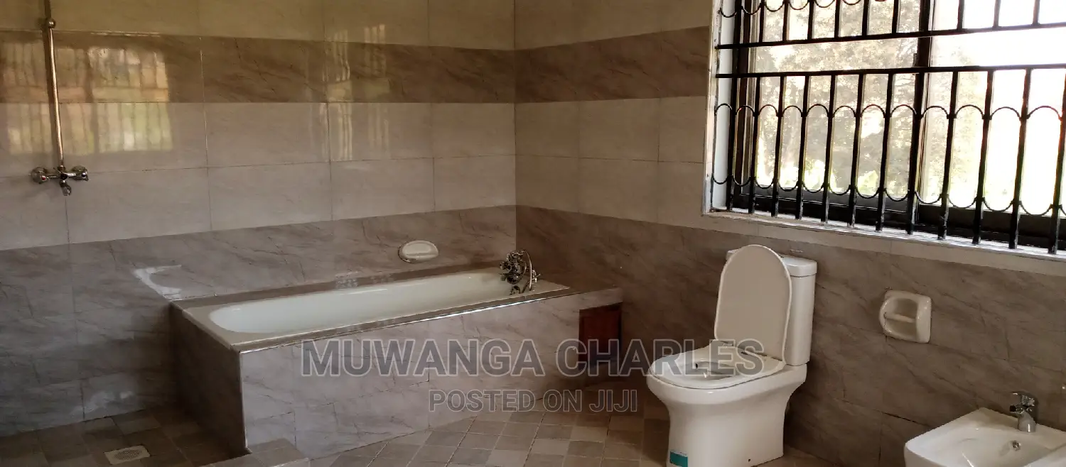 4bdrm Duplex in Fs Properties Ltd, Central Division for Sale