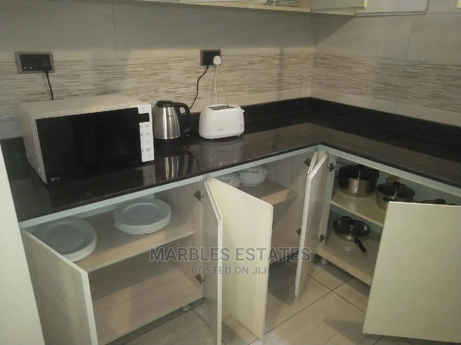 Furnished 3bdrm Apartment in Kololo, Central Division for Rent