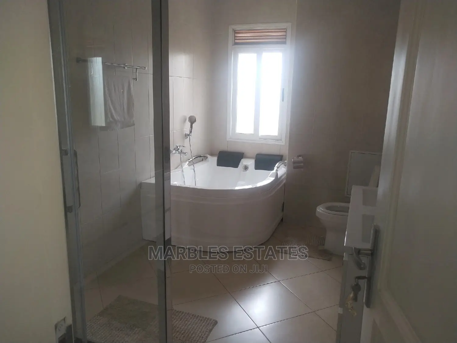 Furnished 4bdrm Apartment in Kololo, Central Division for Rent
