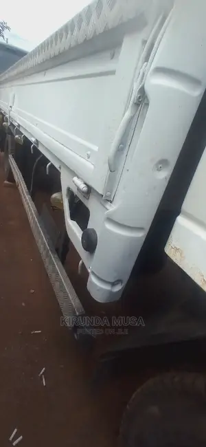 Mitibishi Canter