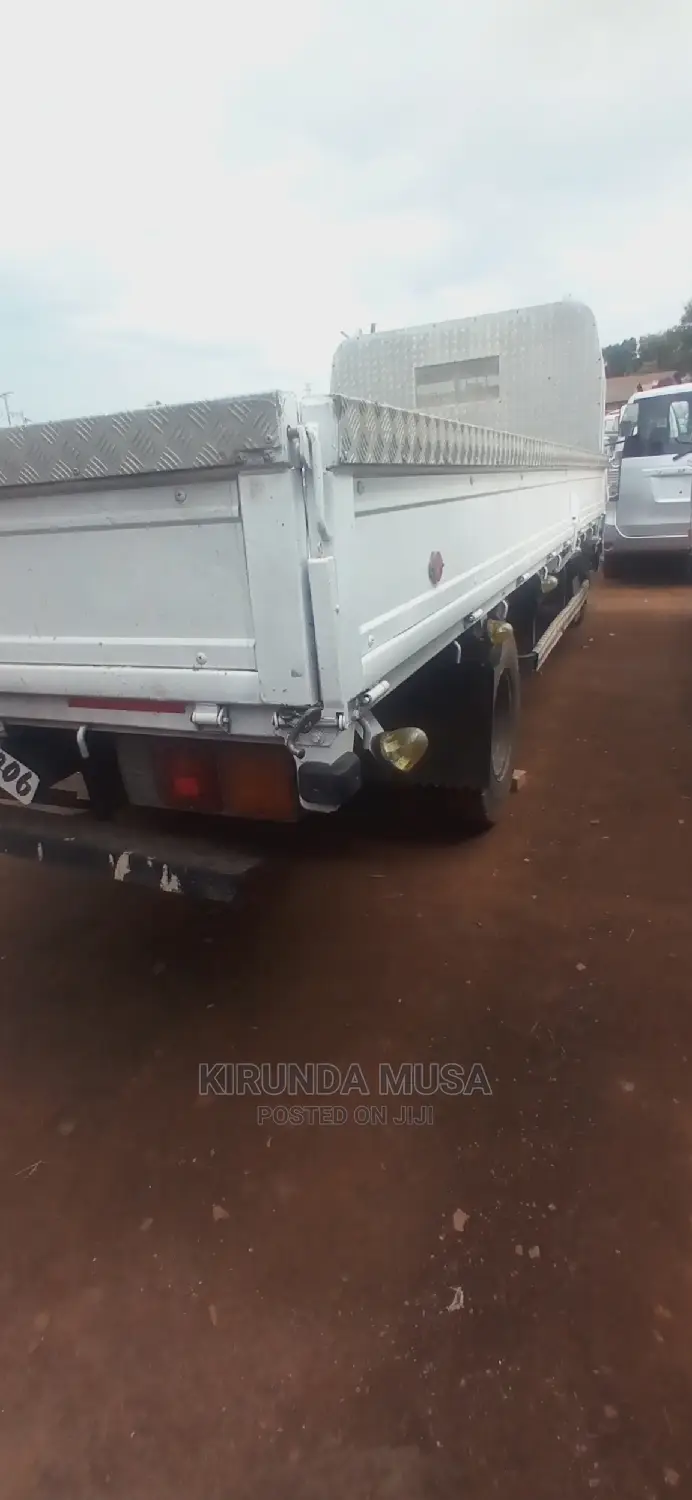 Mitibishi Canter