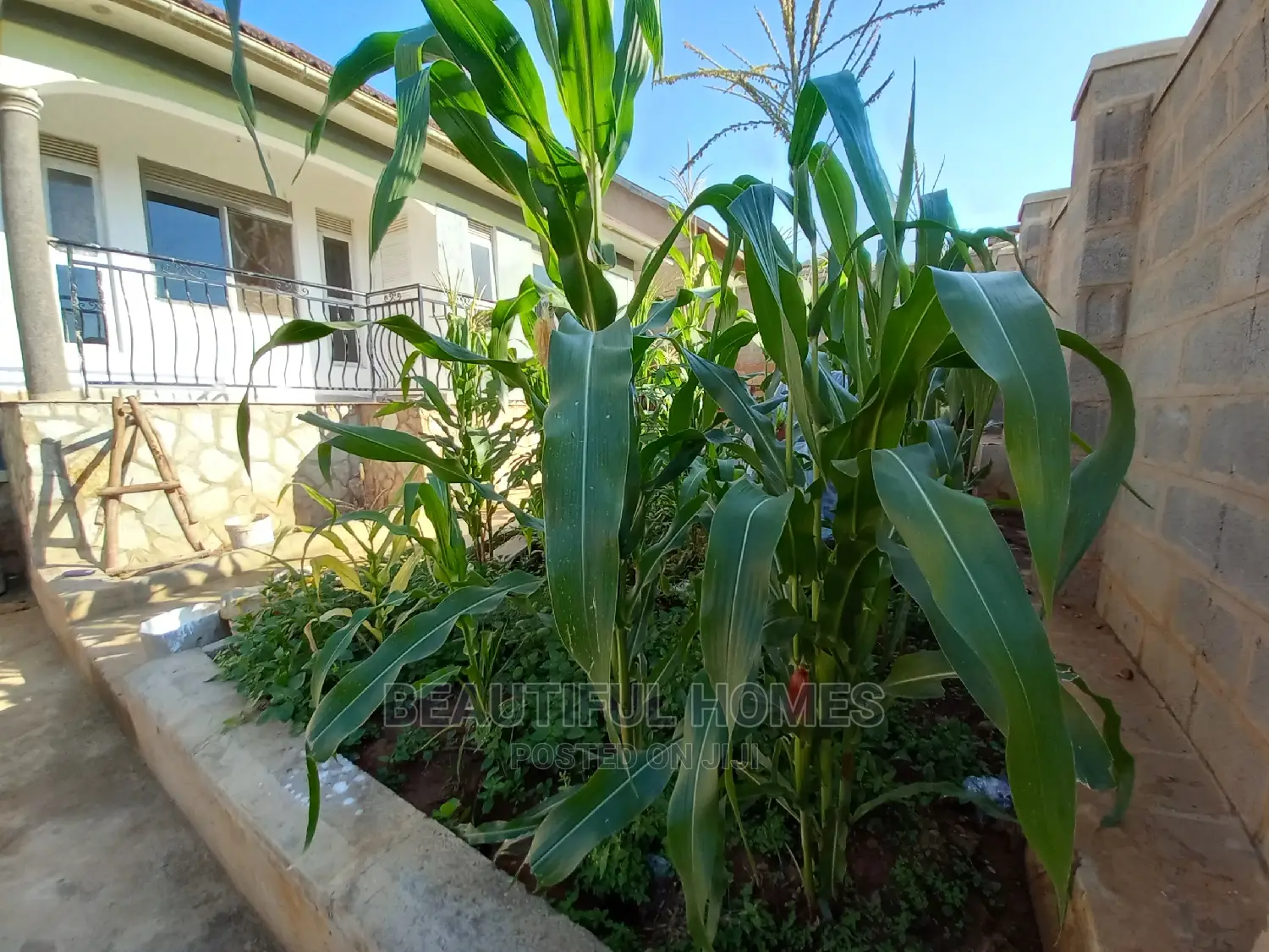 Furnished 4bdrm House in Kira for Sale