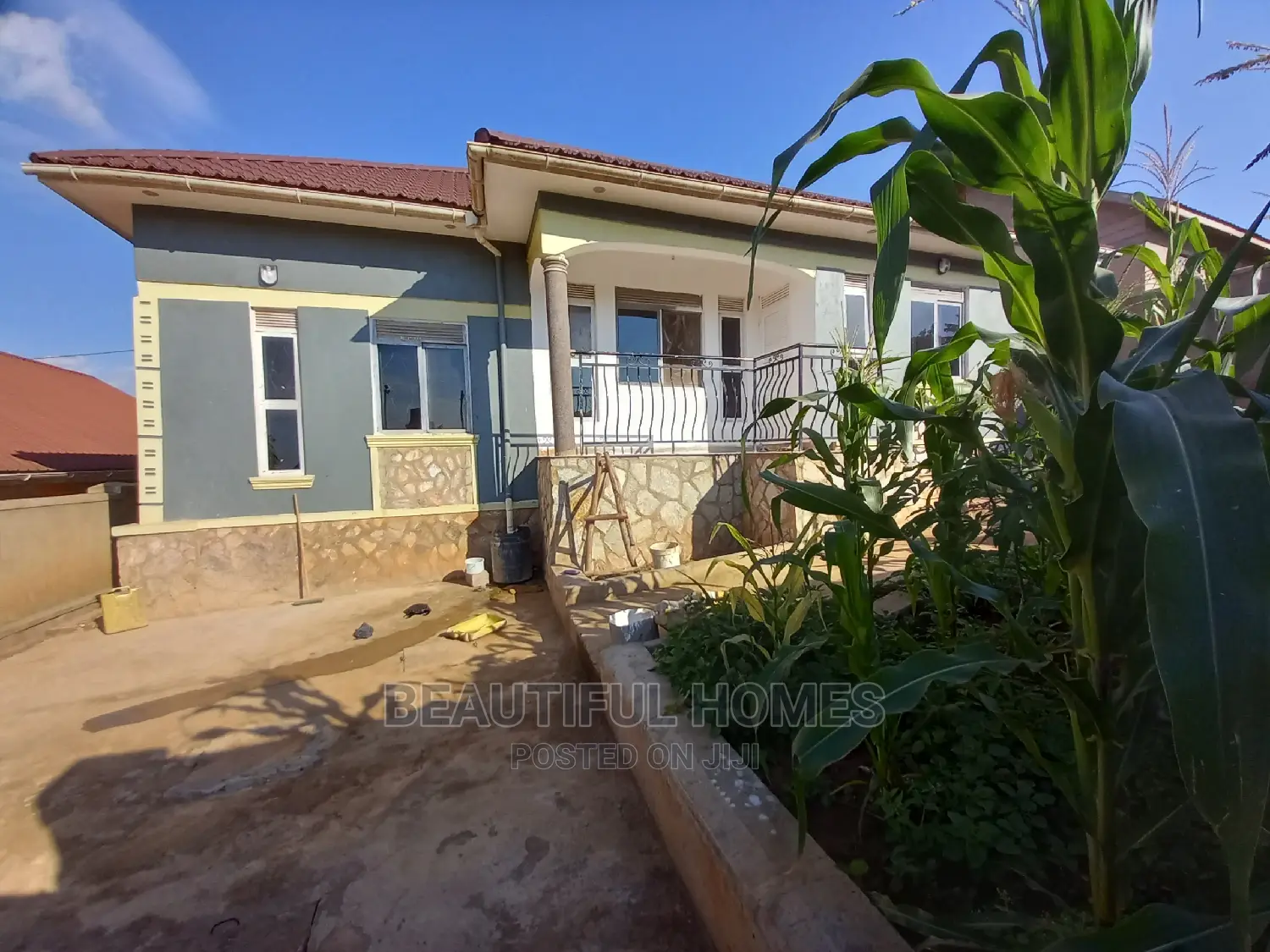 Furnished 4bdrm House in Kira for Sale