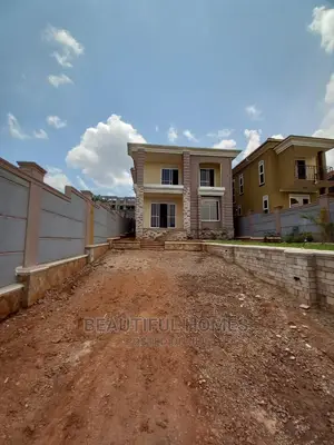 Furnished 4bdrm House in Kira for Sale
