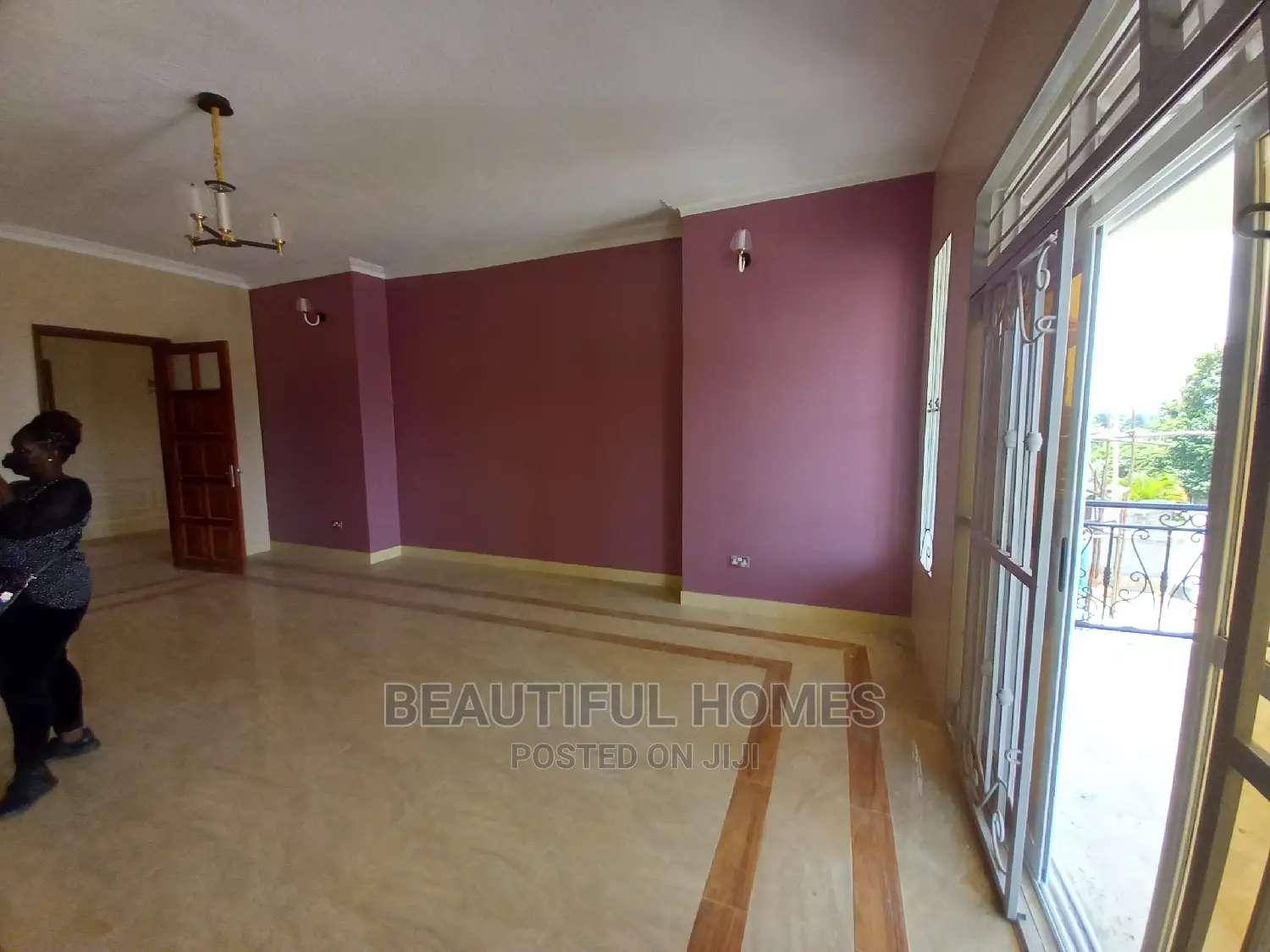 Furnished 6bdrm Mansion in Kiwatule, Nakawa for Sale