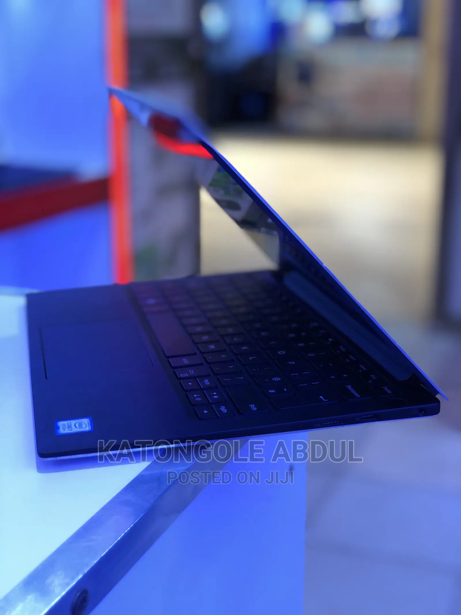 New Laptop Dell XPS 13 9370 8GB Intel Core I7 SSD 512GB