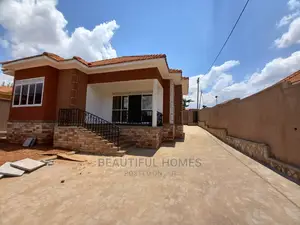 Furnished 4bdrm House in Kira for Sale