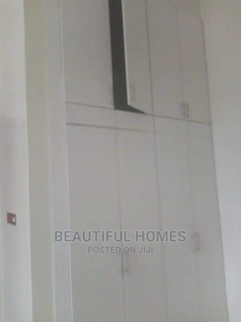 Furnished 4bdrm House in Kira for Sale