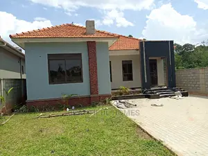 Furnished 4bdrm House in Kira for Sale