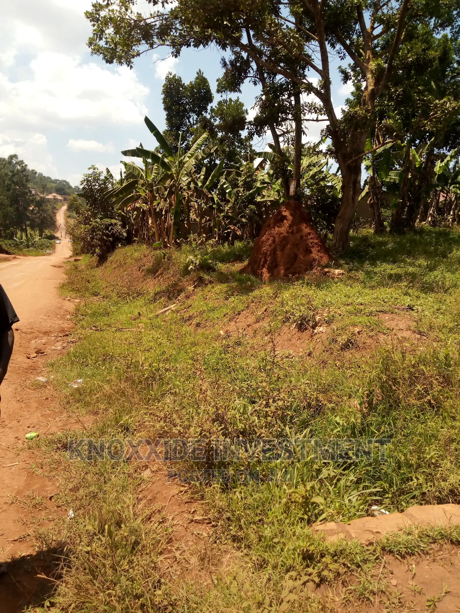 Land for Sale 1acre at 130M Ugx Lukwaga Town Sentema Road