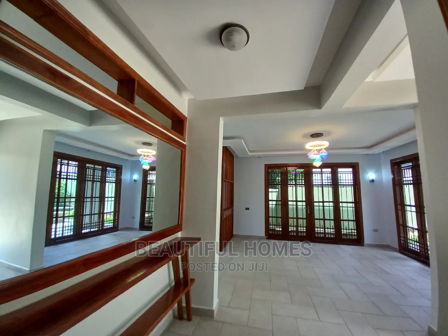 Furnished 5bdrm Mansion in Munyonyo, Central Division for Sale