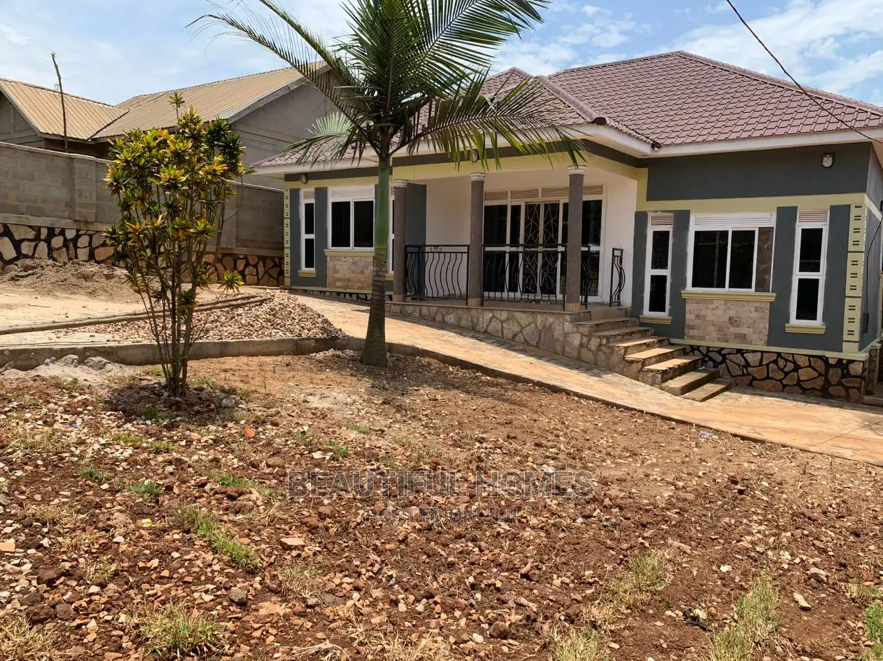 Furnished 4bdrm House in Kira for Sale