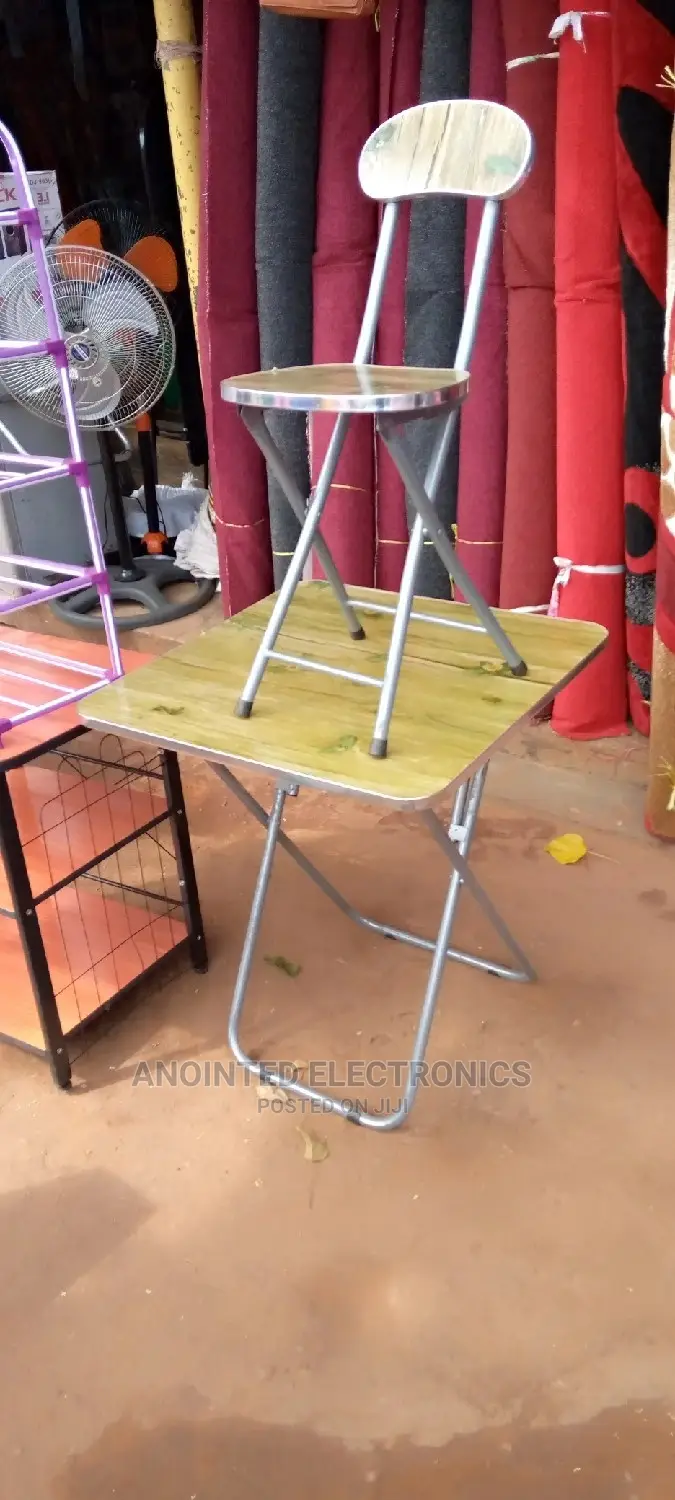 Foldable Table