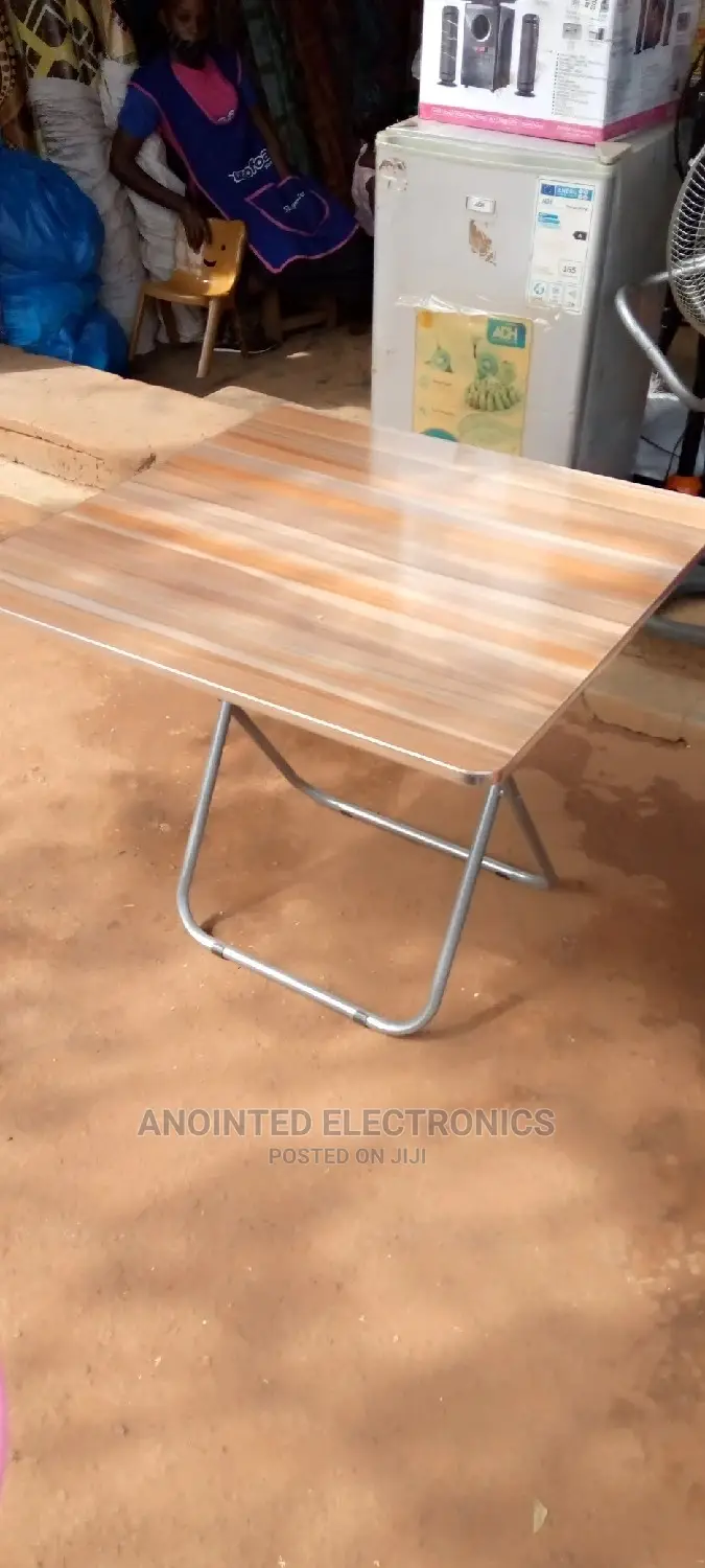 Foldable Tables