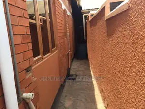 4bdrm Bungalow in Herbert Estate, Rubaga for Sale