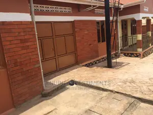 4bdrm Bungalow in Herbert Estate, Rubaga for Sale