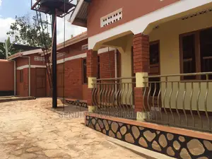 4bdrm Bungalow in Herbert Estate, Rubaga for Sale