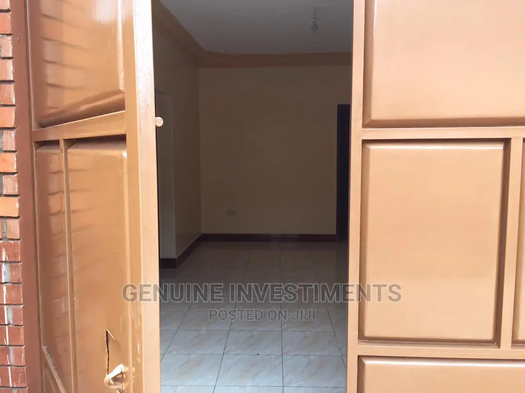4bdrm Bungalow in Herbert Estate, Rubaga for Sale