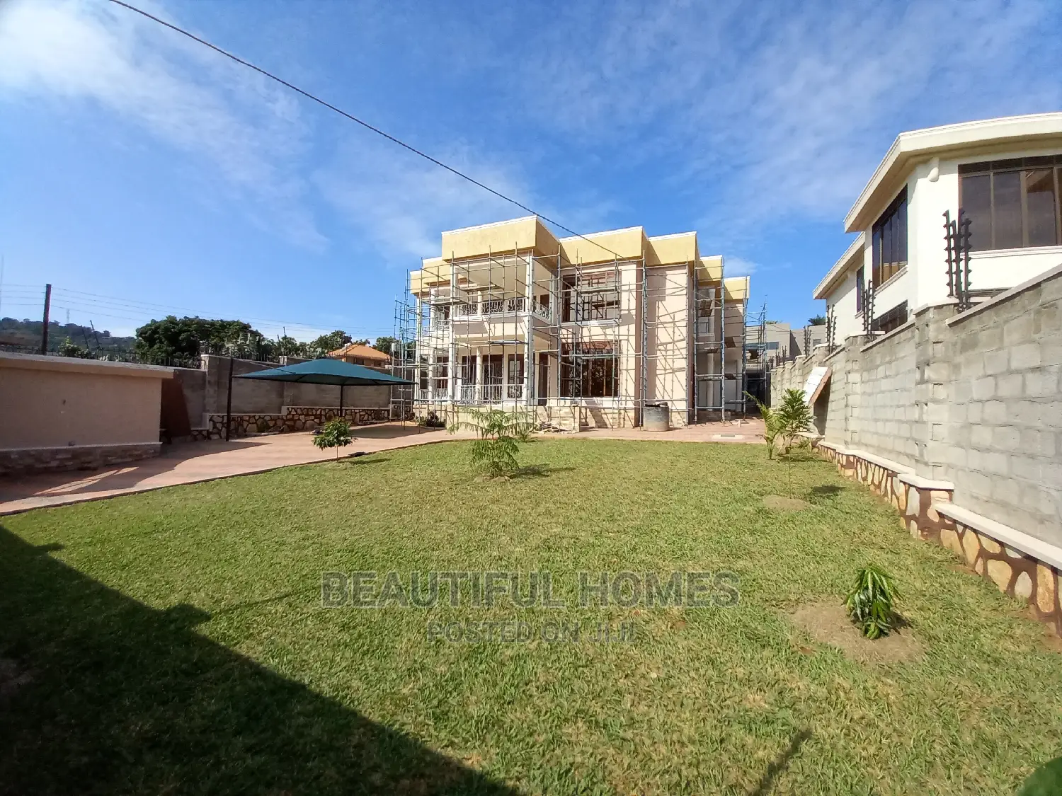 Furnished 7bdrm Mansion in Munyonyo, Makindye for Sale