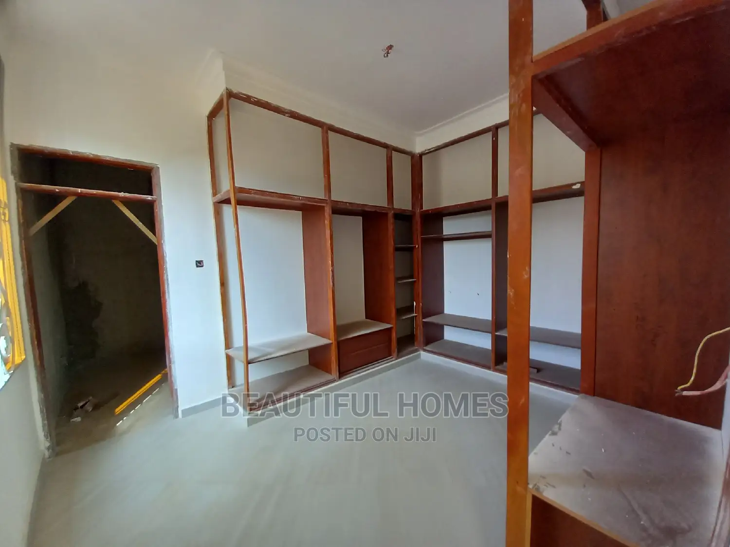 Furnished 7bdrm Mansion in Munyonyo, Makindye for Sale