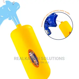 Cool Super Large 2.5L Gatling Capacity 8M Pressure Water Gun