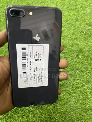 Apple iPhone 8 Plus 64 GB Black