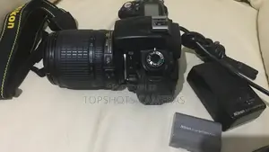 Nikon D90 18-105mm VR Lens