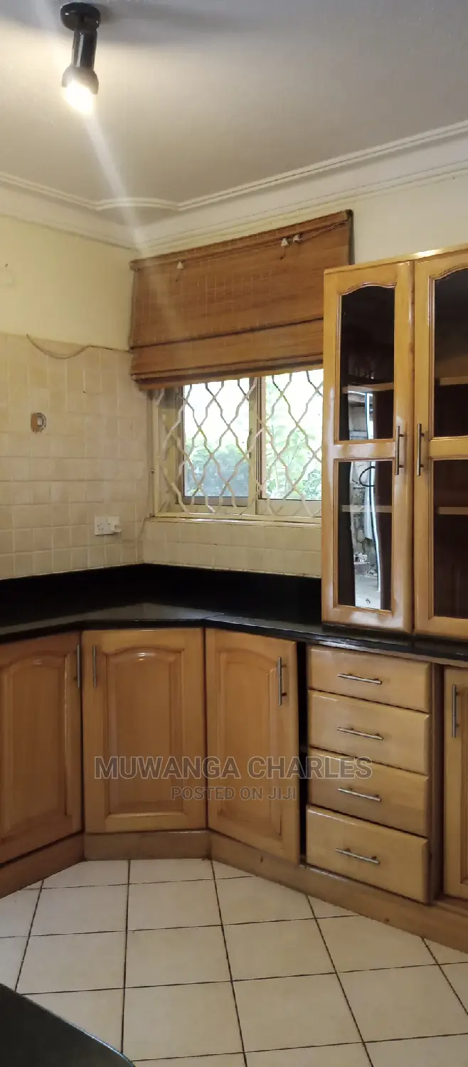 5bdrm Duplex in Fs Properties Ltd, Central Division for Rent