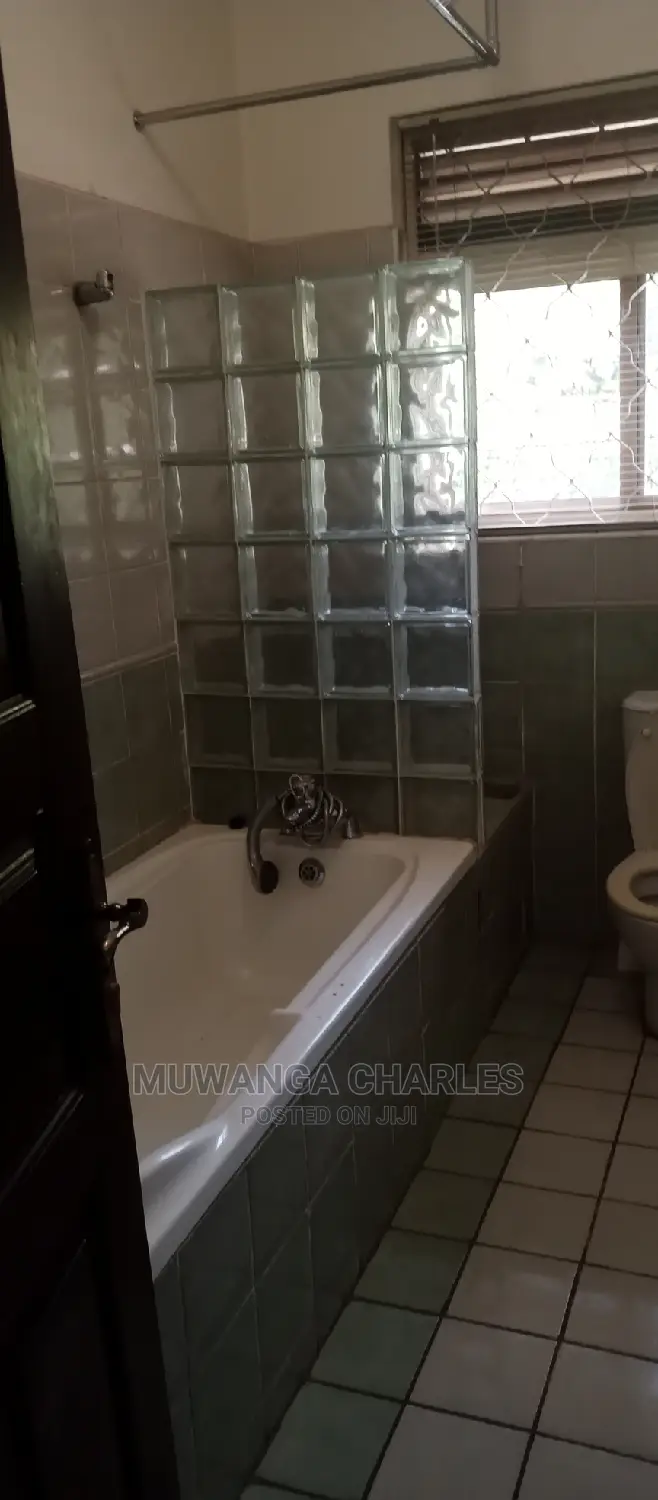 5bdrm Duplex in Fs Properties Ltd, Central Division for Rent