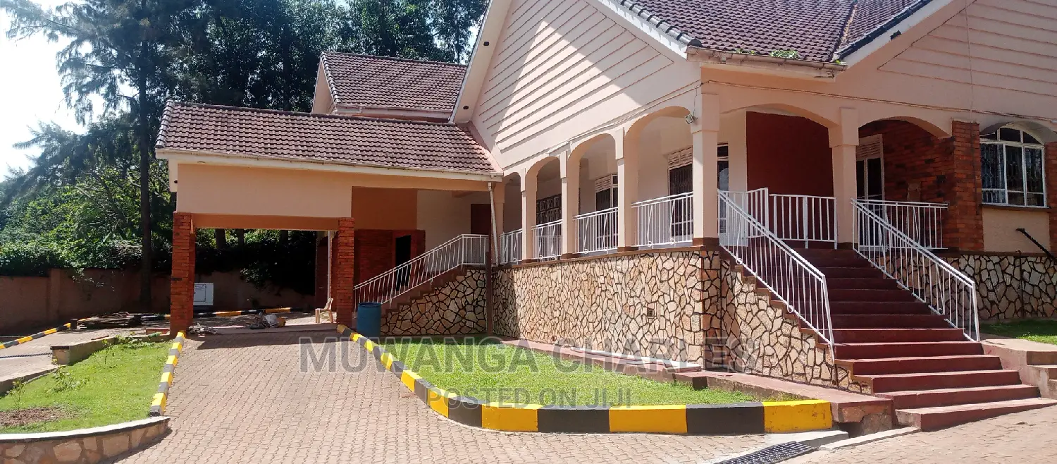 5bdrm Duplex in Fs Properties Ltd, Central Division for Rent