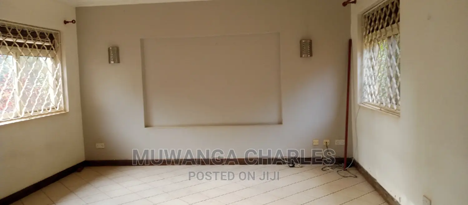 5bdrm Duplex in Fs Properties Ltd, Central Division for Rent