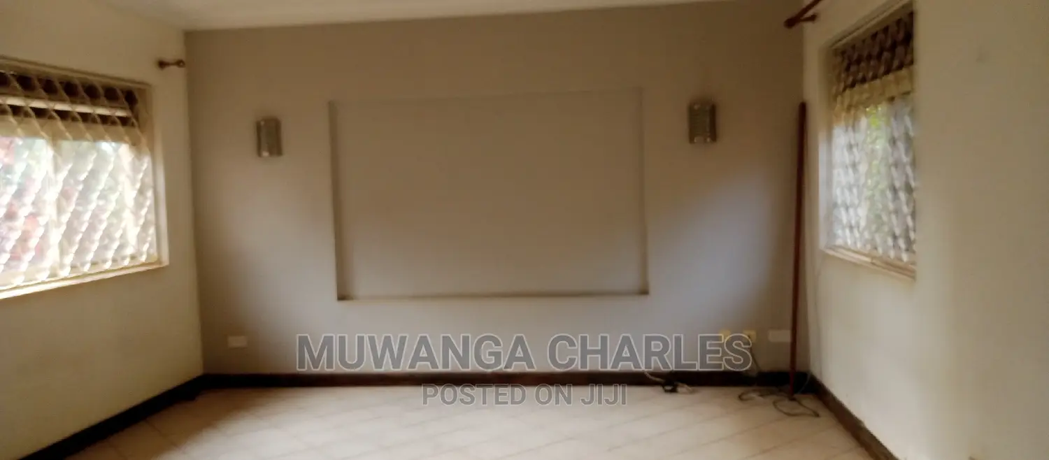5bdrm Duplex in Fs Properties Ltd, Central Division for Rent