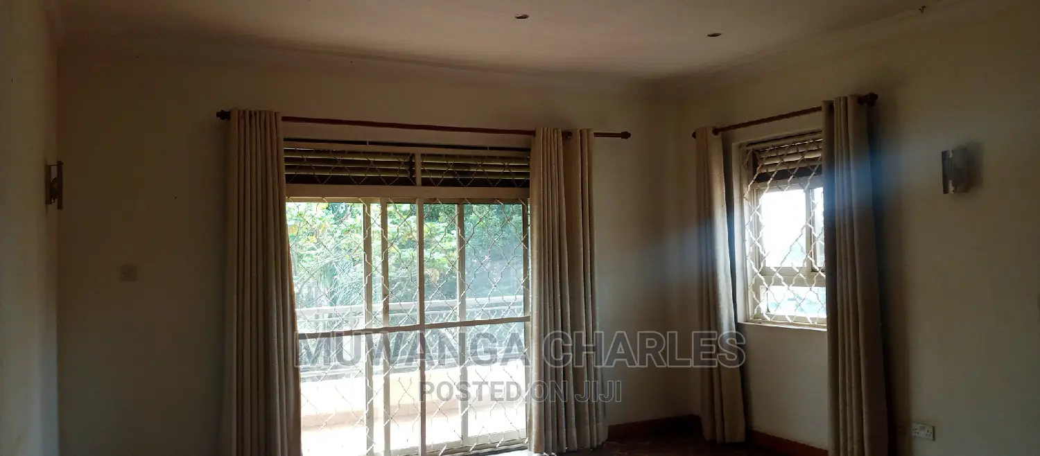 5bdrm Duplex in Fs Properties Ltd, Central Division for Rent