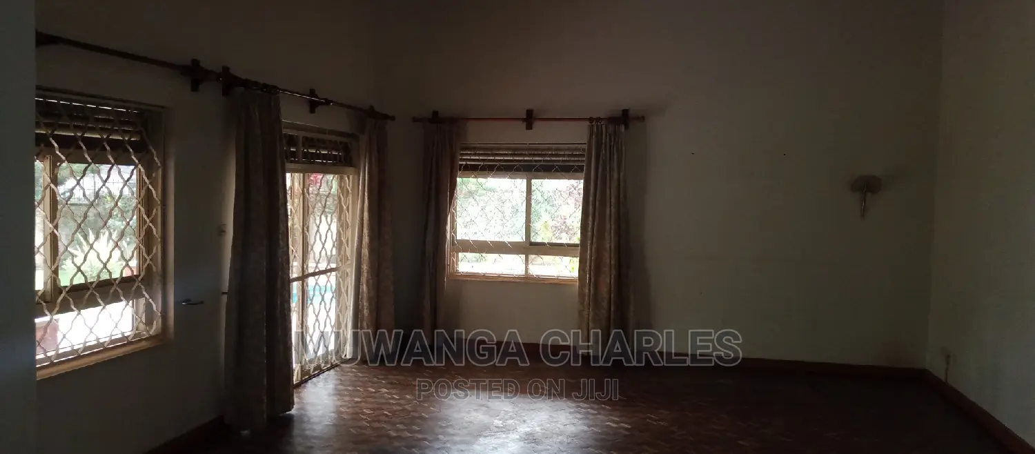 5bdrm Duplex in Fs Properties Ltd, Central Division for Rent