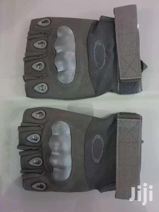 Fingerless Gloves