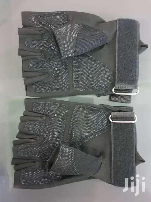 Fingerless Gloves